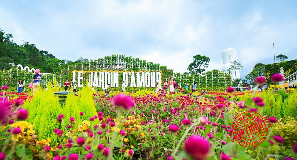 Bà Nà Hills - Khám phá Vườn hoa Le Jardin D'Amour và Hầm rượu Debay tại Bà Nà Hills 1 Khám phá Vườn hoa Le Jardin D’Amour và Hầm rượu Debay tại Bà Nà Hills